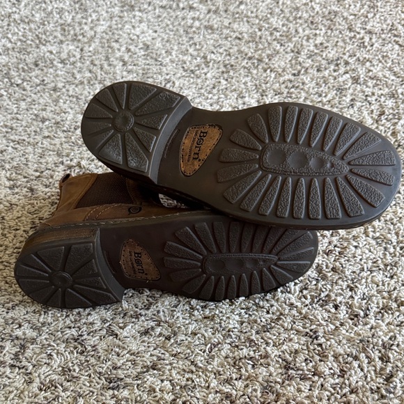 Born Men's Tan Leather Ankle Boots - Picture 7 of 9